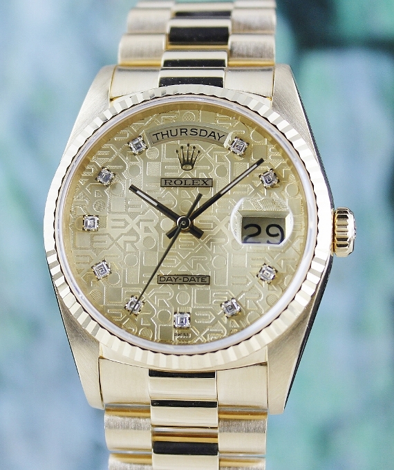 (image for) A ROLEX 18K YELLOW GOLD MEN SIZE OYSTER PERPETUAL DAY-DATE / 18238